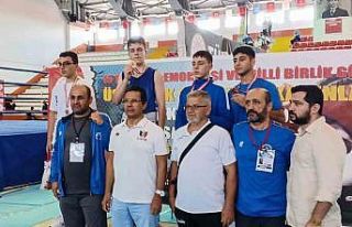 Yenimahalle Belediyesi Spor Kulübü madalyaya doymuyor