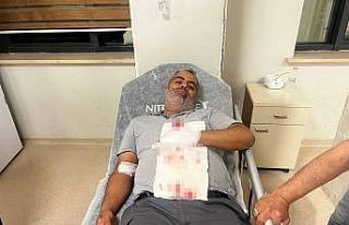 Yorgun mermi bahçede otururken isabet etti