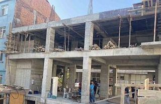 Zeytinburnu’nda inşaattan düşen 67 yaşındaki...