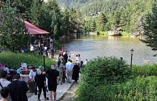 Zigana Dağının serin sığınağı Limni Gölü...