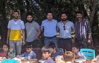 100 çocuğa yemek ve kırtasiye malzemesi dağıtıldı