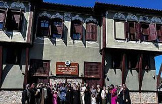 172 yıllık tarihi konak kadınların hizmetinde