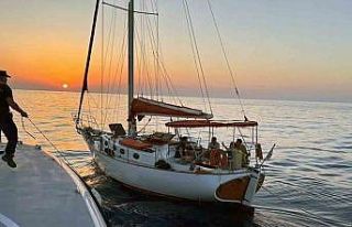 41 FETÖ’cü denizden kaçarken yakalandı