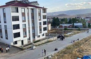 4’üncü kattan düşen çocuk hayatını kaybetti