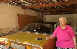 53 yıllık aracı ilk sahibinden orijinal haliyle...