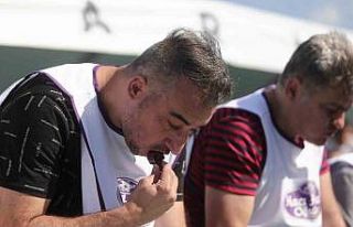 6 dakikada 44 dilim baklava yedi, tam altın kazandı