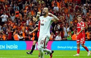 Abdülkerim Bardakcı bu sezon ligdeki ilk golünü...