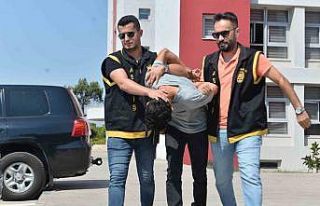 Adana’da kavgayı ayırmak istedi canından oldu