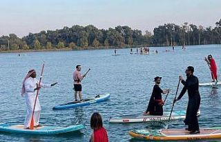 Adana’da kostümlü kano festivali