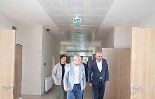 Ağrı Valisi Koç, sağlık ve turizm tesislerini...