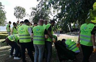 AK Parti İl Gençlik Kolları’ndan Caddebostan’da...