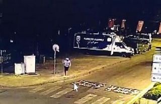 AK Parti Muğla İl Başkanlığına taşlı saldırı...