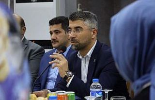 AK Parti yönetimi Aziziye’de toplandı