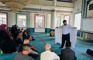 Akdağmadeni’nde umrecilere seminer verildi