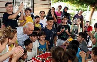 Akdeniz’de çocuklara sürpriz doğum günü
