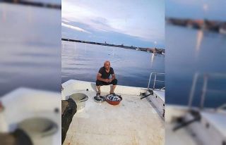 Akıntıya kapılan yaşlı adam, 4,5 saat denizde...