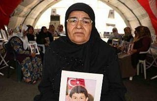 Annelerin umutlu bekleyişi bin 472 gündür devam...