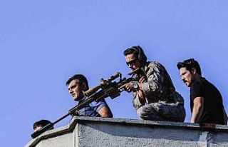 Annesini rehin aldı, özel harekatın nefes kesen...