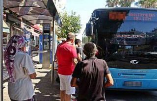 Antalyalı yaşlılar ücretiz taşımadan memnun