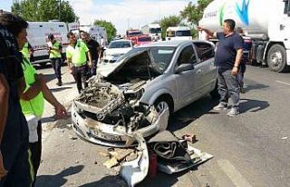 Araç kullanırken düşen cep telefonunu almaya çalıştı,...