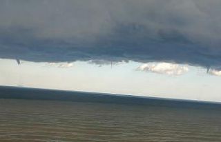 Arhavi’de oluşan hortum böyle görüntülendi