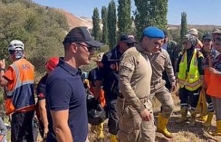 Asel bebeğin cansız bedeni balçık içerisinde...