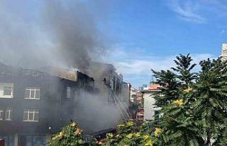 Ataşehir’de 3 binaya sıçrayan yangın kontrol...