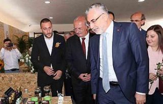 ATO’nun girişimleriyle ‘Aktarlık ve Çiçekçilik’...