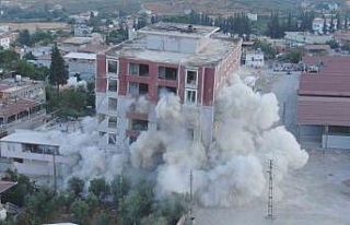 Aylardır korku içerisinde yaşıyordu, 7 katlı...