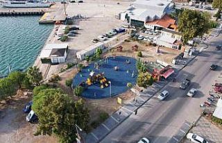 Ayvalık’ın yeni parkları göz kamaştırıyor