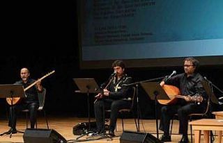 Bağlama ve kaval eserleri müzikseverlerle buluştu