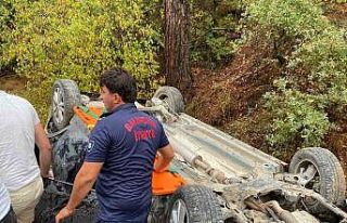 Balıkesir’de uçuruma uçan araçta 5 Yaralı