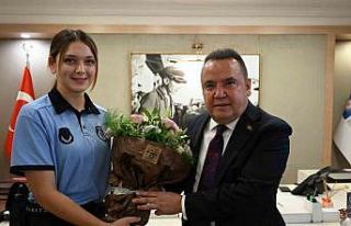 Başkan Böcek: “Zabıta sayımızı artıracağız”