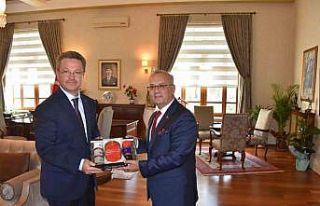 Başkan Kayda’dan, vali ve rektöre hayırlı olsun...