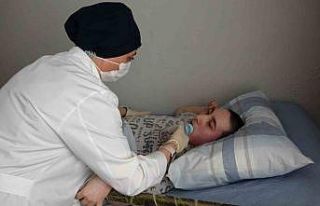 Başkan Şadi Yazıcı’dan doğuştan yatalak ikizlere...