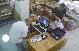 Batman’da alışveriş için girdiği dükkandan...