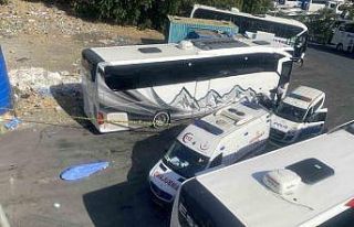 Bayrampaşa’da direksiyon sınavını beklerken...