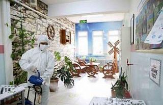 Bayrampaşa’da okullar dezenfekte ediliyor