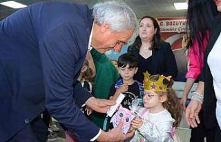 Belediye Başkanı Mehmet Talat Bakkalcıoğlu minikleri...