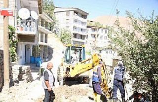 Belediye ekipleri arızaları gidermeye devam ediyor