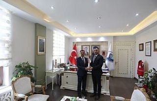 Biga Belediye Başkanı Bülent Erdoğan, Vali Aktaş’ı...