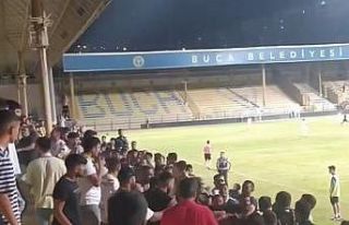 Bucaspor 1928 taraftarları birbirine girdi