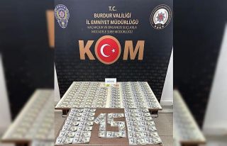 Burdur’da sahte 15 bin 750 dolar ve 250 euro ele...