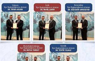 Bursa’da Ak Parti’nin yeni ilçe başkanları...