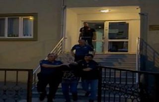 Bursa’da dron destekli şafak operasyonu...3 FETÖ...