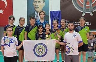 Büyükşehir Masa Tenisi sporcularından büyük...