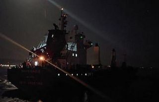 Çanakkale Boğazı’nda kargo gemisi arıza yaptı