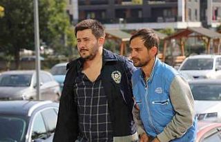 Cep telefonu ve bilgisayar hırsızı tutuklandı