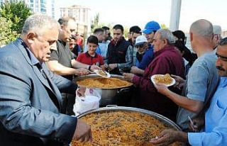 ÇESOB 10 bin kişiye ahilik pilavı ikram etti