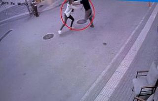 Cinayet anı kameraya yansıdı: Yanına yaklaşıp...